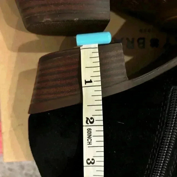 Lucky Brand Black Ankle Boots New in Box - Picture 6 of 9